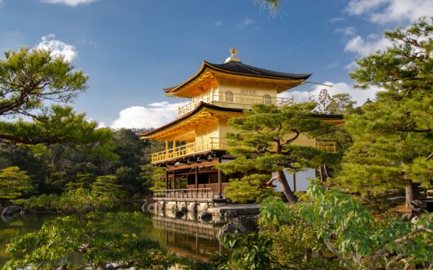 Japonia – kraj kwitnącej wiśni, kraj daleki i egzotyczny, nieoczywiste miejsce pielgrzymek chrześcijan.